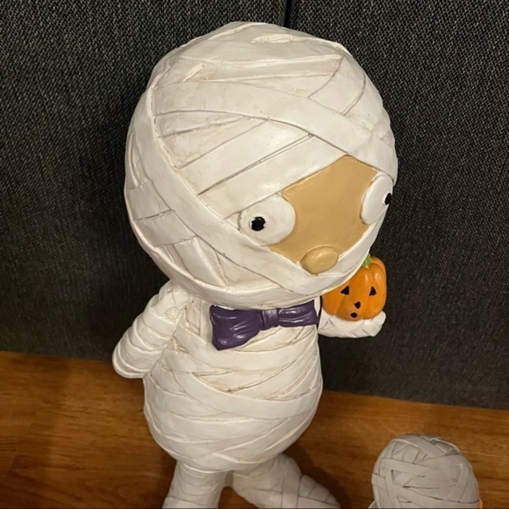 Gus The Mummy Large Statue NWT - Picture 4 of 8